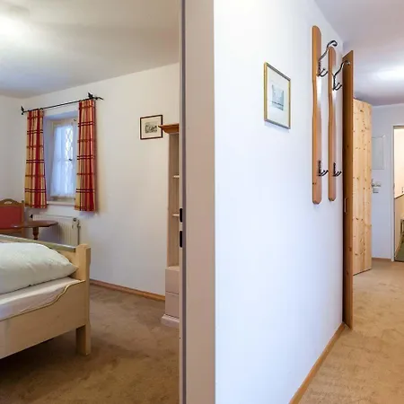 Lägenhet Fuer Bis Zu 3 Personen Mit Balkon
